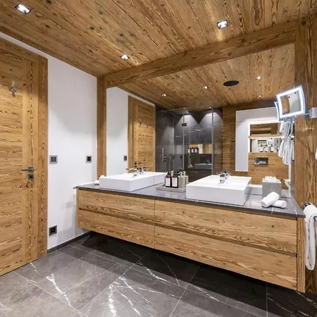 Retreat Exclusive Luxury Hideaway In Kitzbuehel Chalet